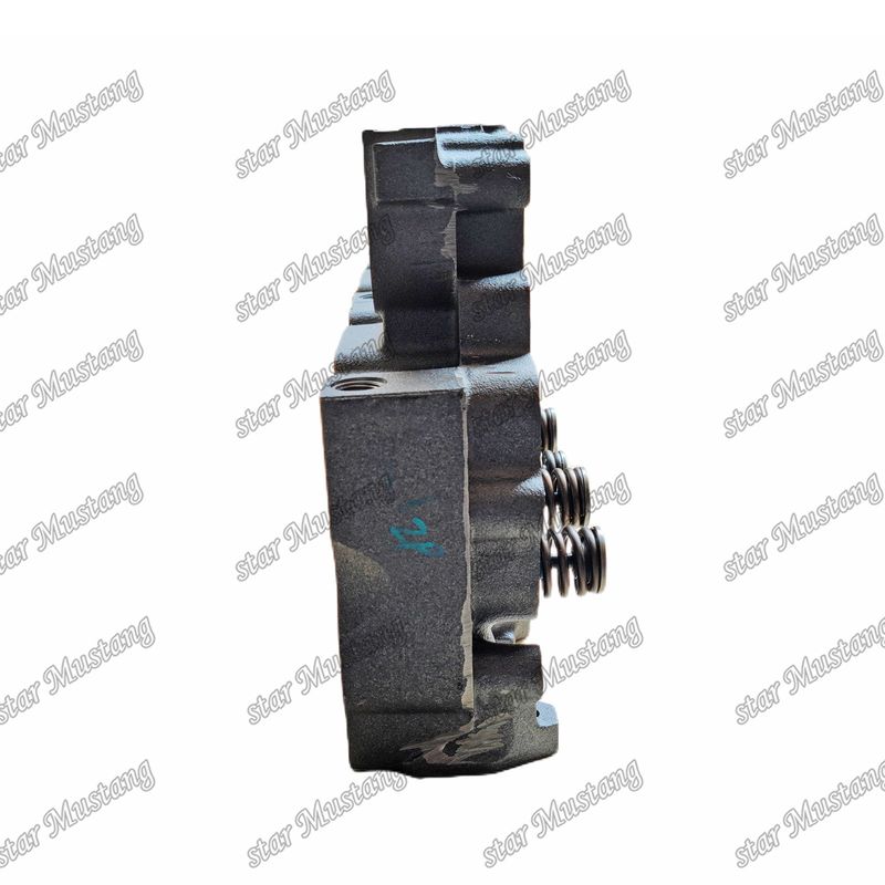 4D102 Engine Cylinder Head Assembly 3933370 3966454 3933352 For Cummins Engine Spare Parts