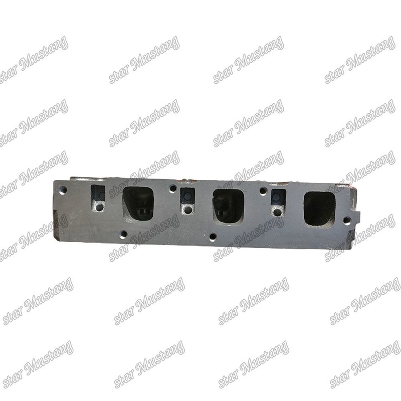 Cylinder head D1302 D1402 17325-03044 17325-03040 17331-03040 17331-03045 Suitable For KUBOTA Engine Parts